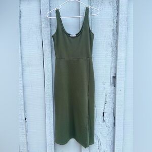 Leith Scoopneck Midi Dress